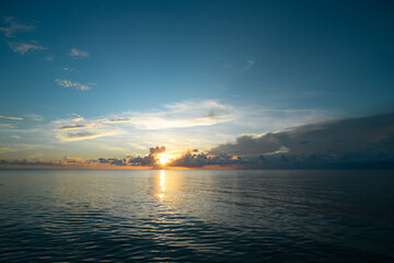 怎样打花式羽毛球？