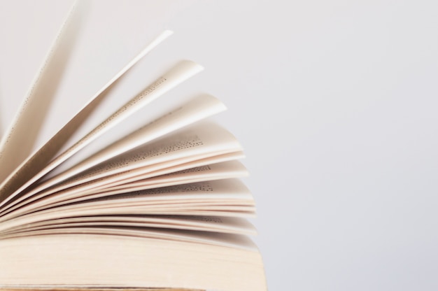 划拨土地和出让土地的房屋动迁补偿一样吗