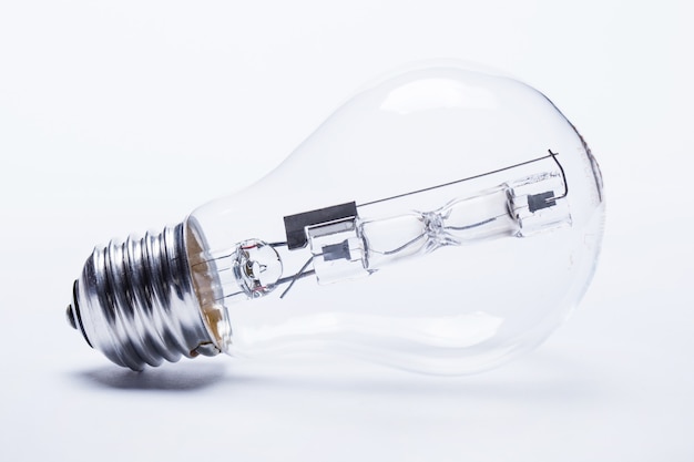 如果有一天我离开你了,不是因为我不爱你了,因为我发现你根本不懂得珍惜我.多种,意思 根本你不懂得爱我歌词